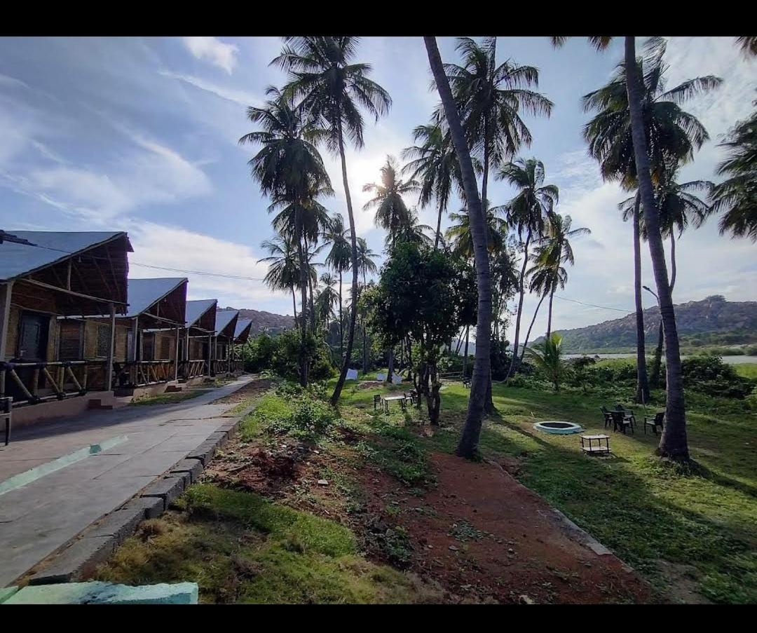 River Bay Hampi Exterior foto